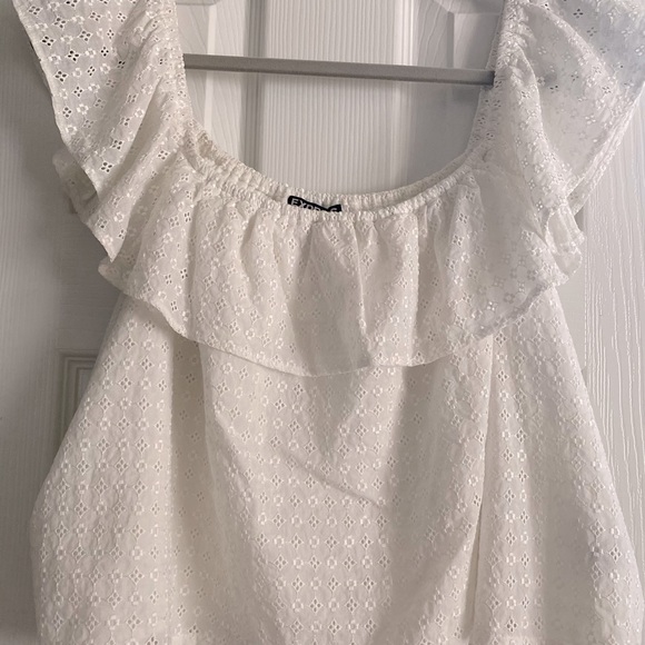 Express White Eyelet Ruffle Top - Picture 9 of 9